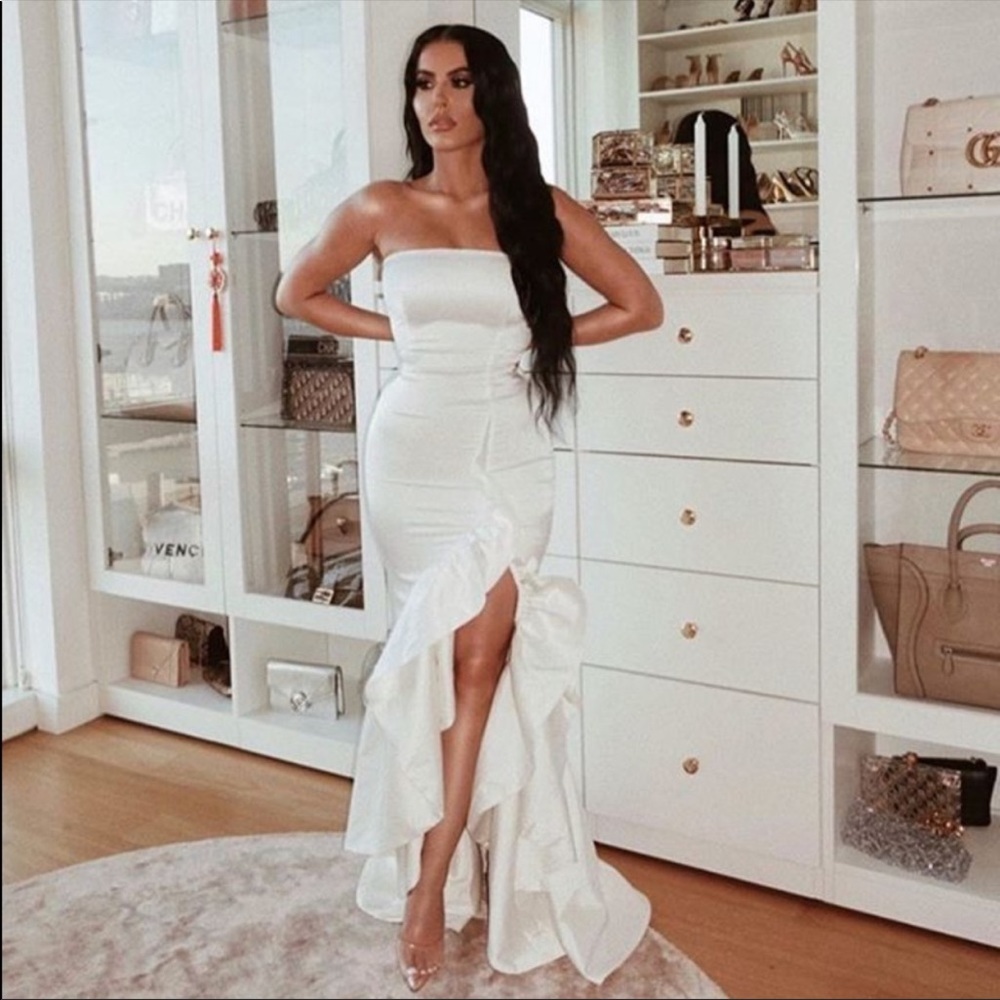 Attentions on me Satin gown -white